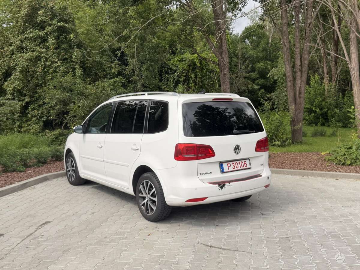 Volkswagen Touran - 3