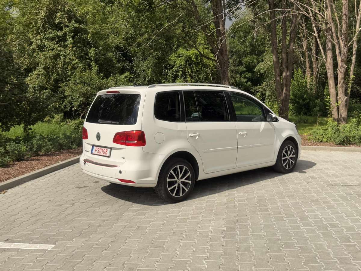 Volkswagen Touran - 5