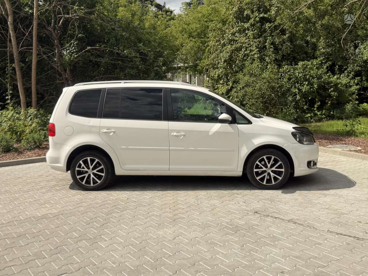 Volkswagen Touran - 6