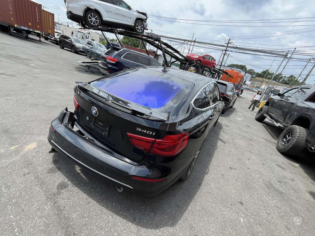 BMW 340, 3.0 l., hatchback