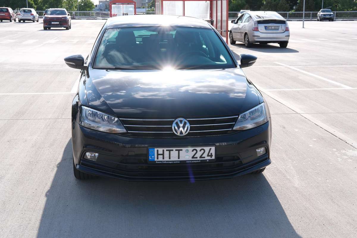 Volkswagen Jetta - 7