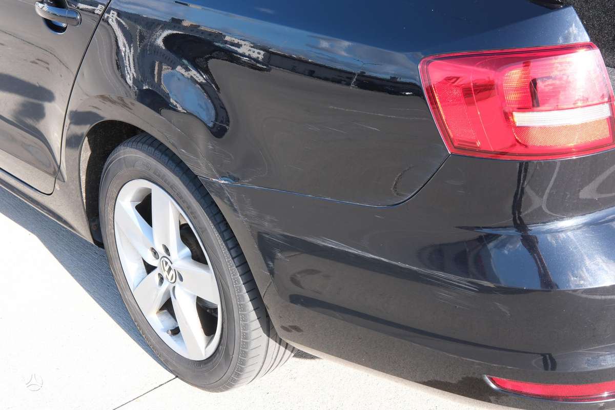 Volkswagen Jetta - 10