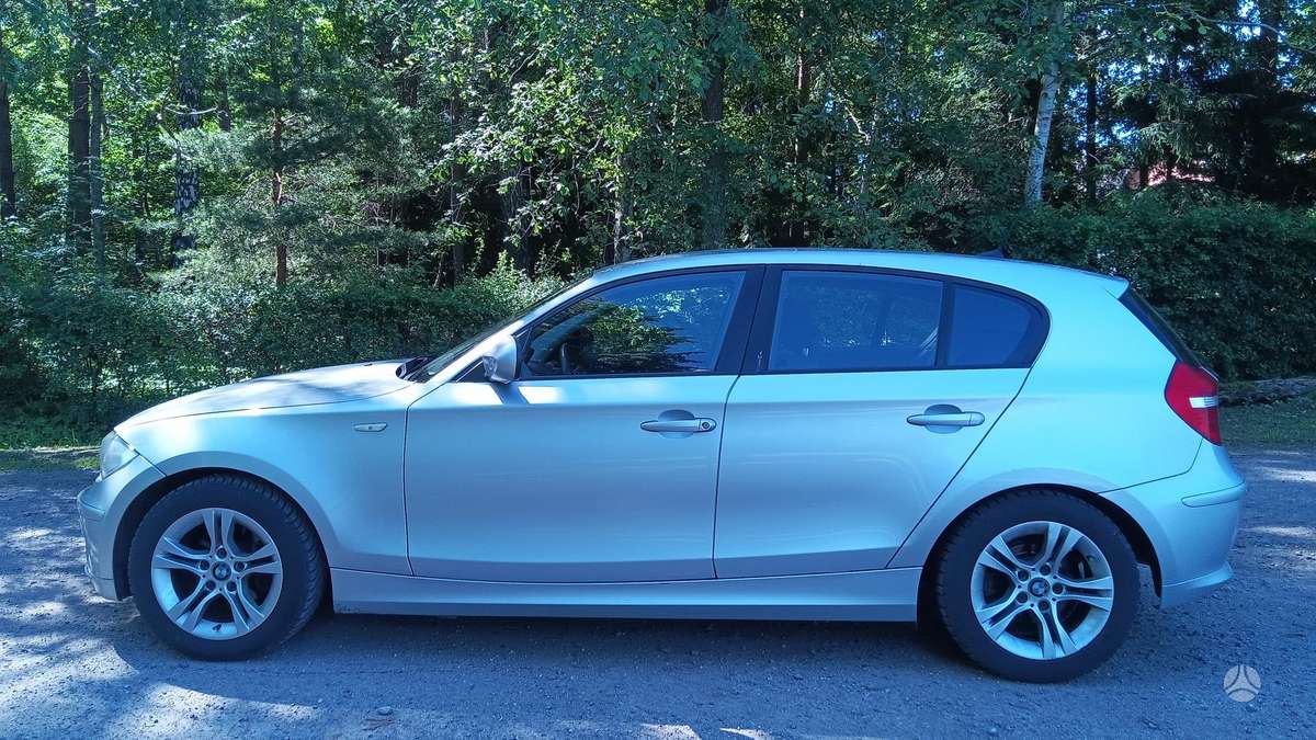 BMW 116, 2.0 l., hatchback