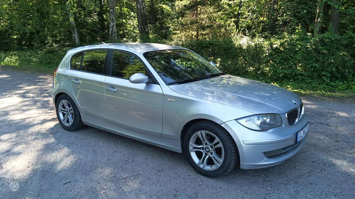 BMW 116, 2.0 l., hatchback