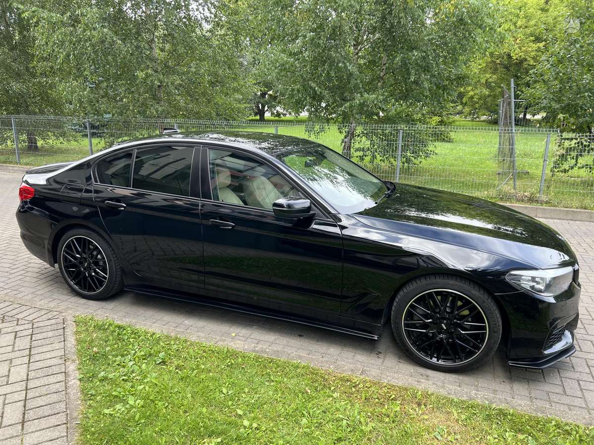 BMW 520, 2.0 l., Седан