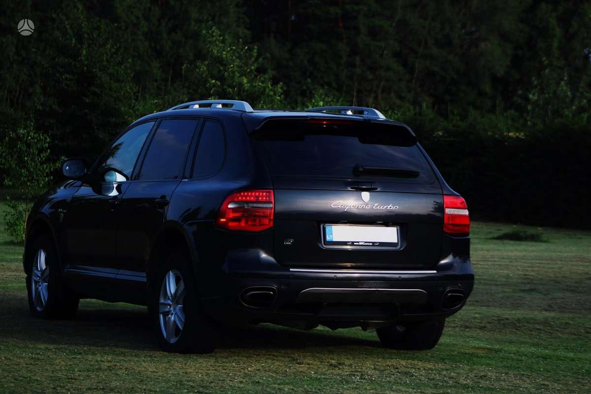 Porsche Cayenne - 5