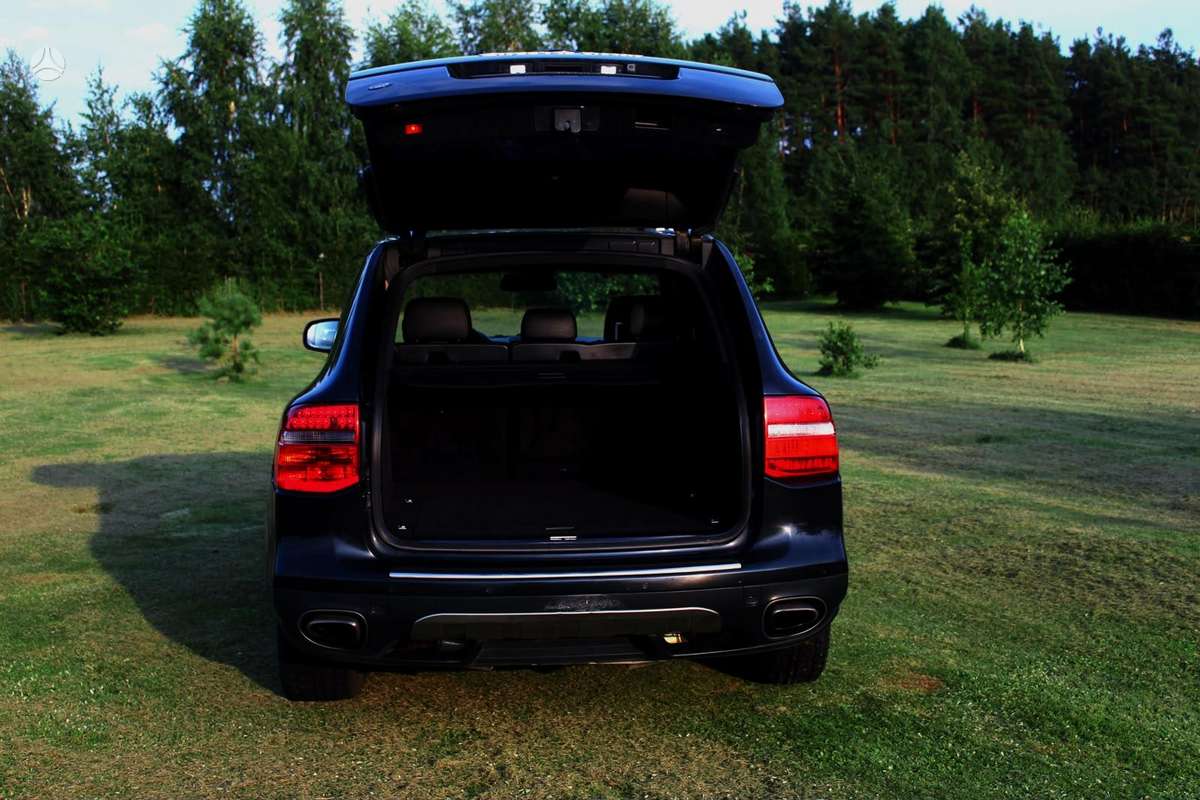 Porsche Cayenne - 8