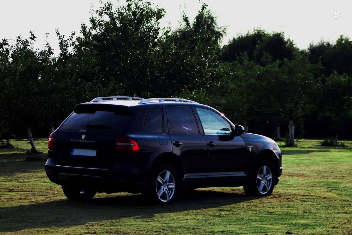 Porsche Cayenne - 7