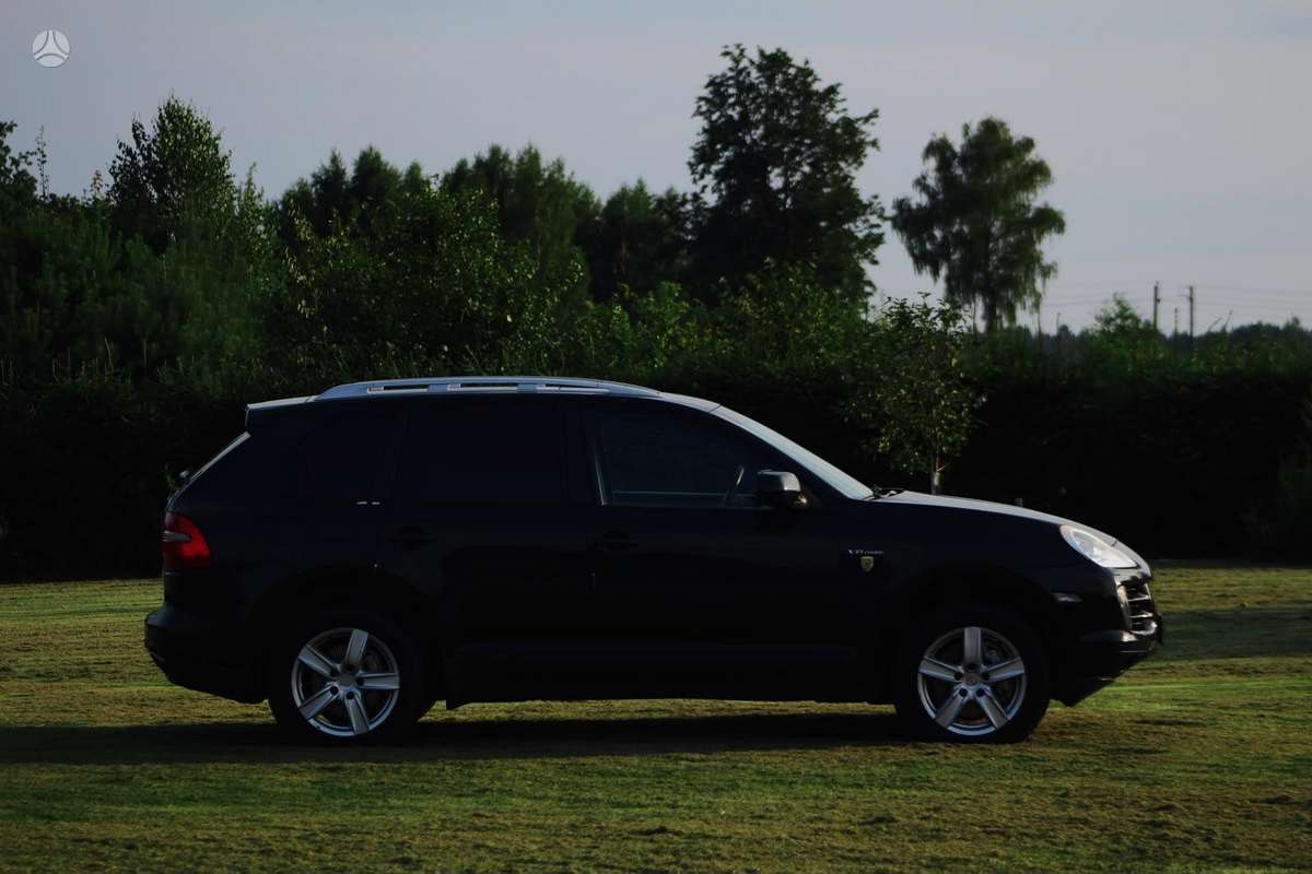 Porsche Cayenne - 6
