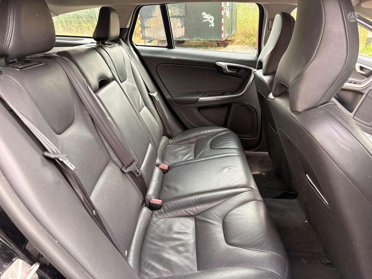 Volvo V60, 2.4 l., Универсал