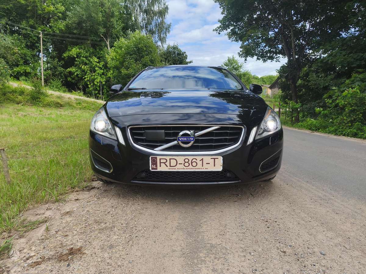 Volvo V60, 2.4 l., Универсал