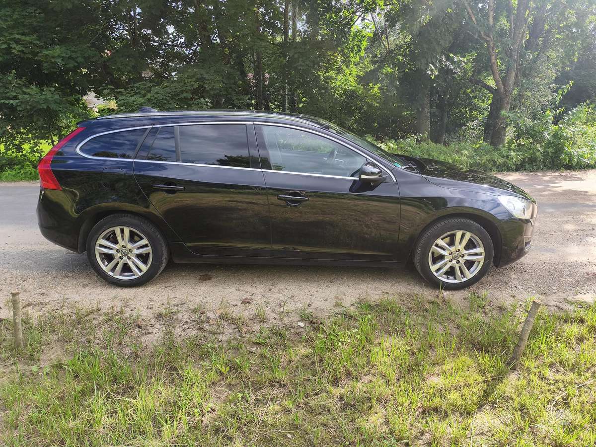 Volvo V60, 2.4 l., Универсал