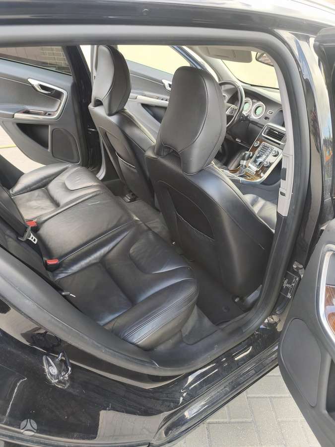 Volvo V60, 2.4 l., Универсал