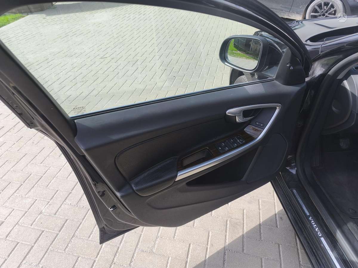 Volvo V60, 2.4 l., Универсал