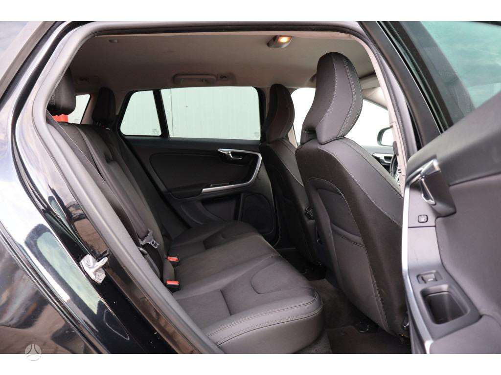 Volvo V60, 2.0 l., Универсал