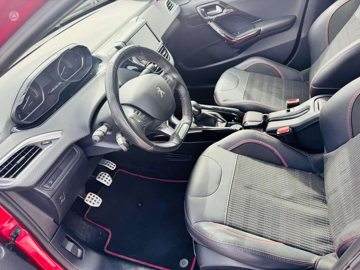 Peugeot 2008, 1.6 l., Универсал