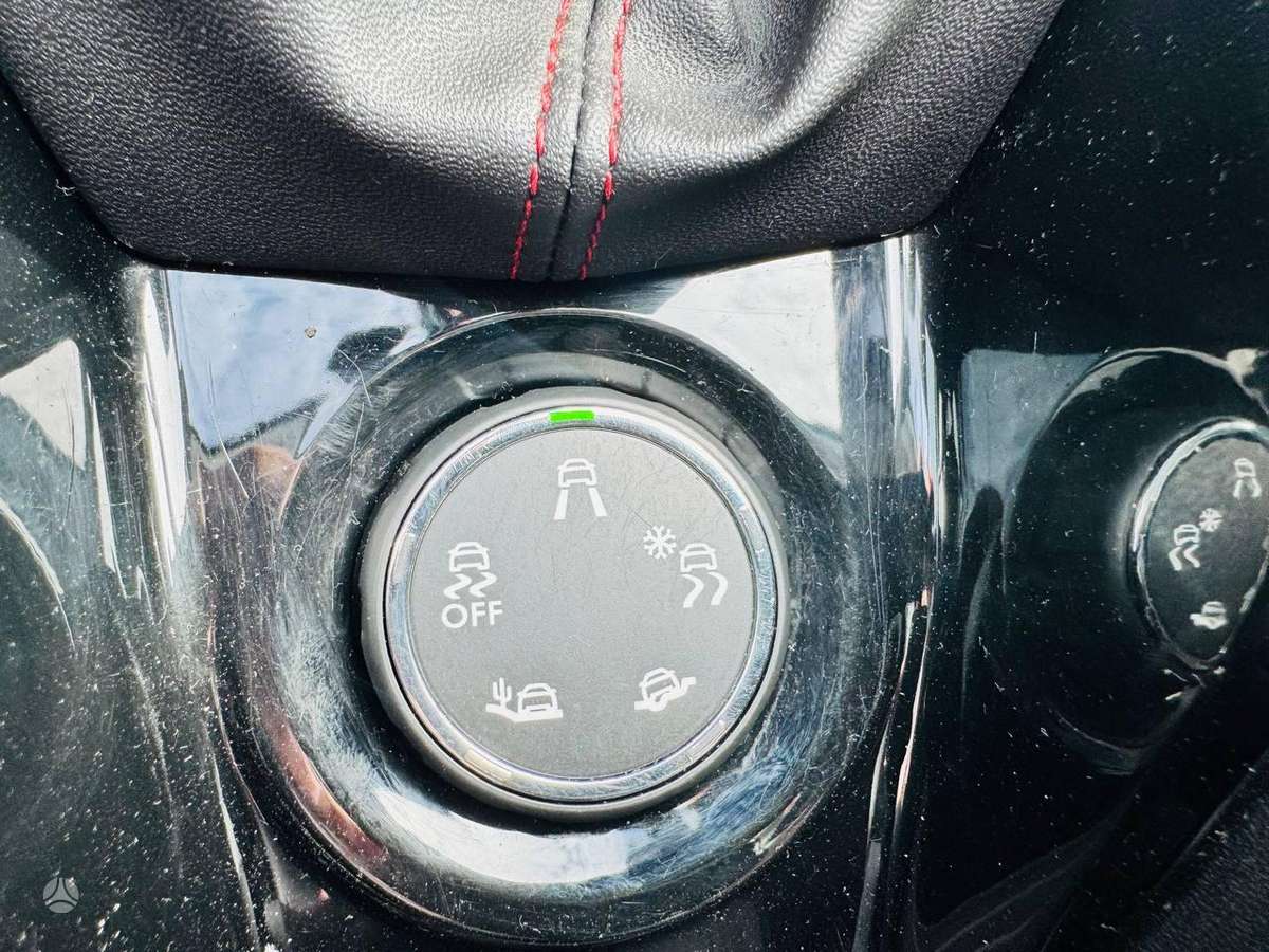 Peugeot 2008, 1.6 l., Универсал