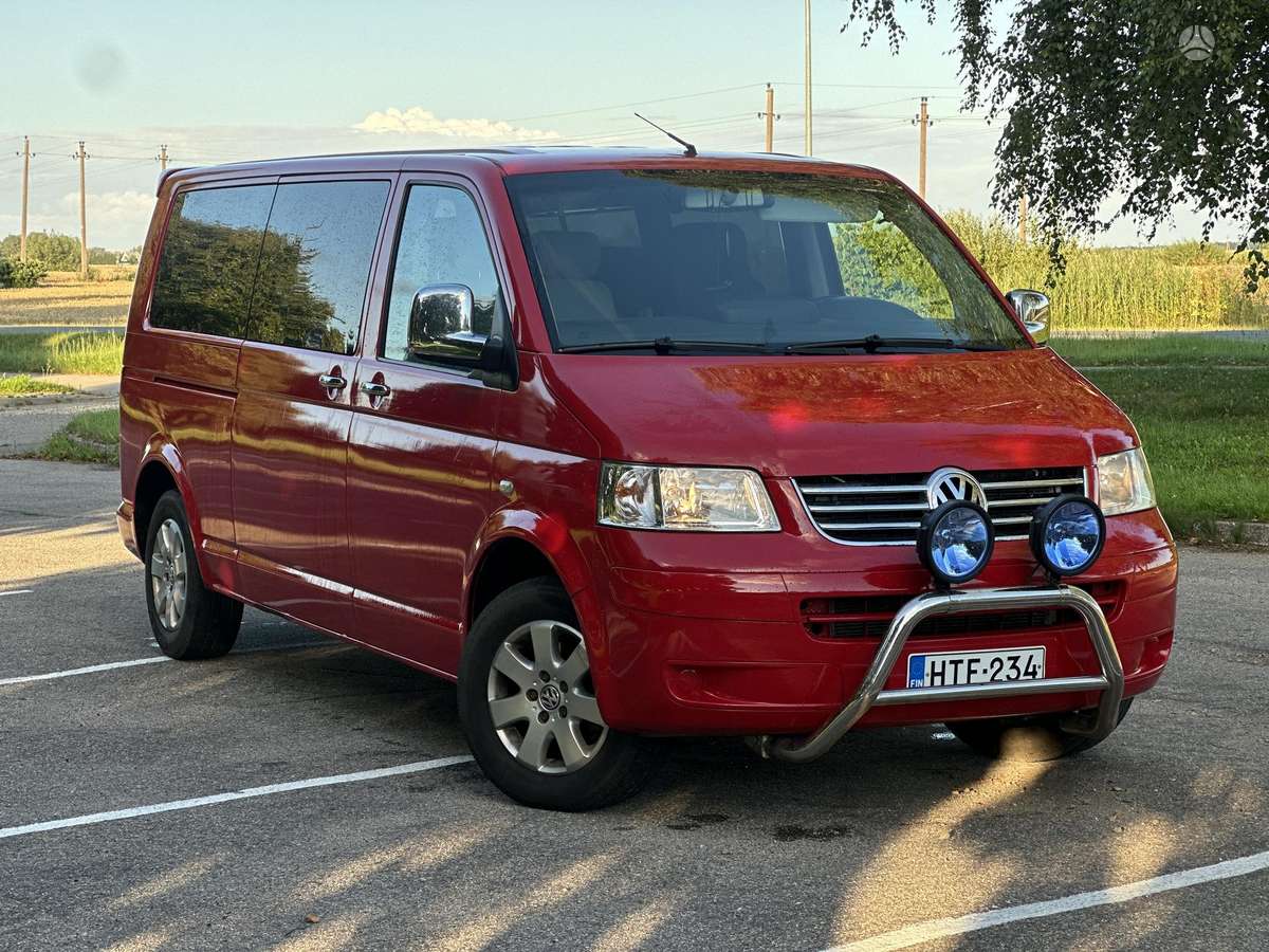 Volkswagen Caravelle - 2