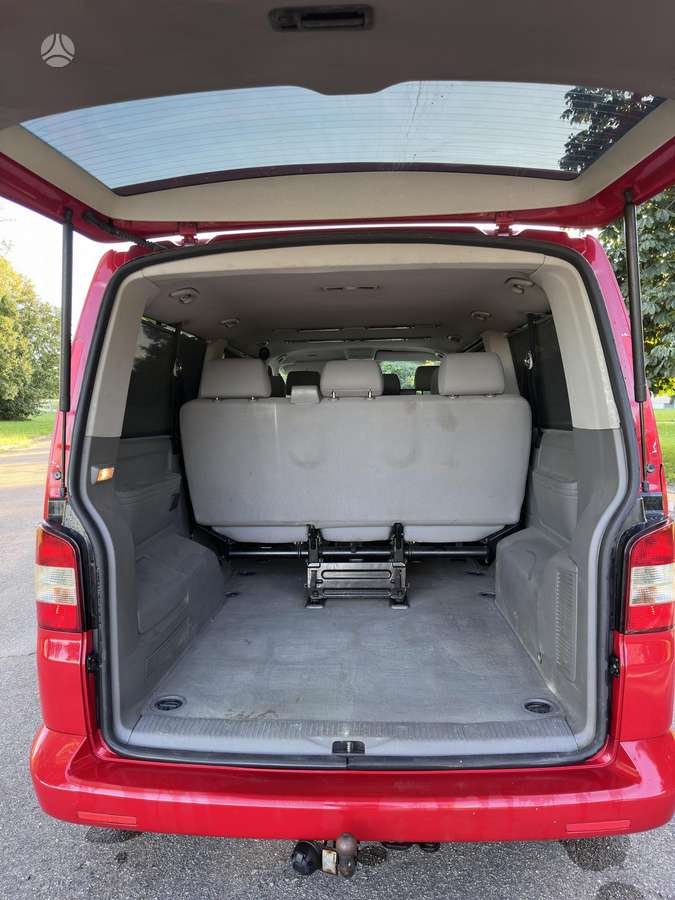Volkswagen Caravelle - 11