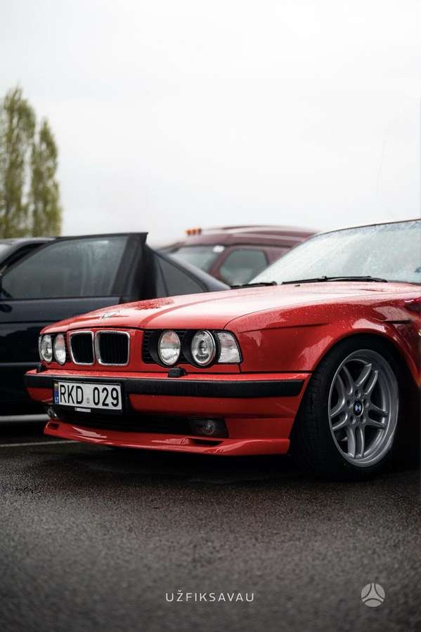 BMW 520, 2.0 l., Седан