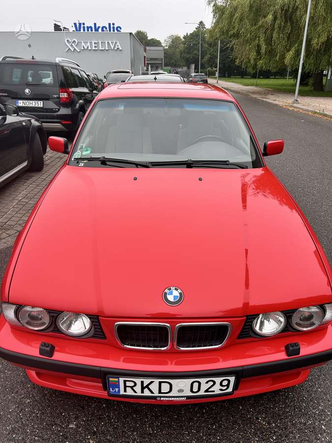 BMW 520, 2.0 l., Седан