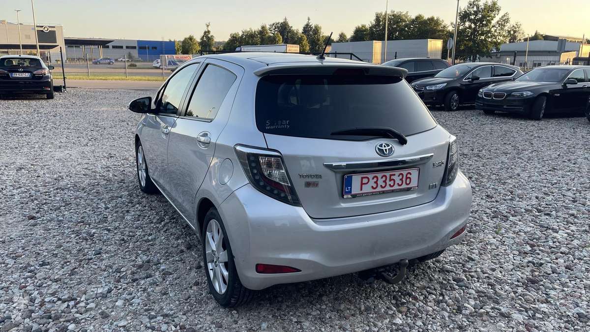 Toyota Yaris - 6