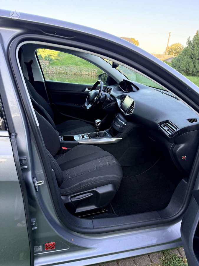 Peugeot 308 - 9