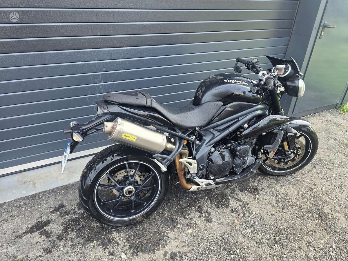 Triumph Speed Triple, street / klasikiniai