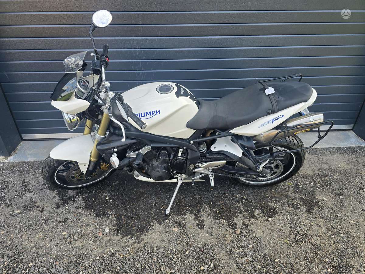 Triumph Street Triple, street / classic