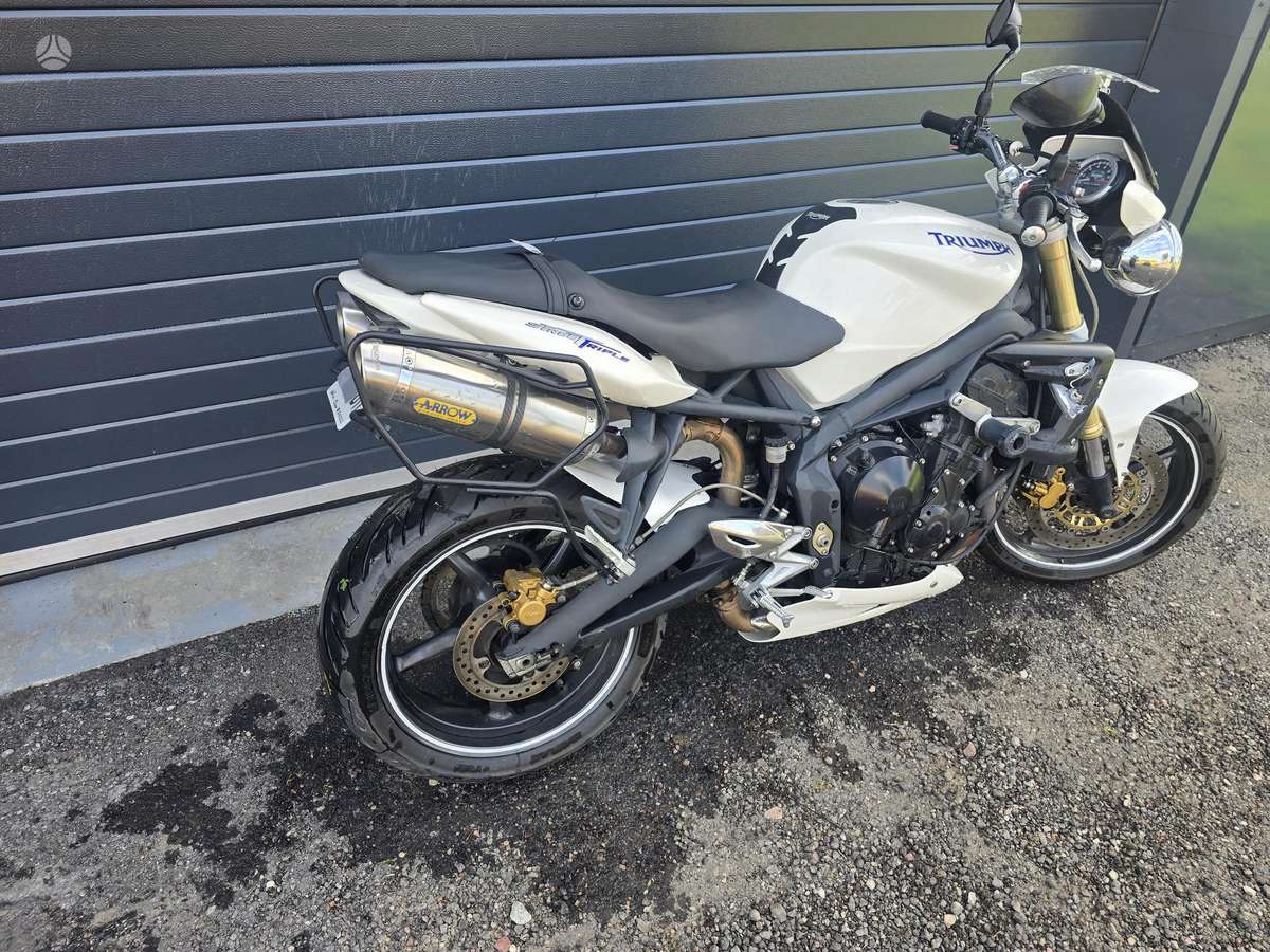 Triumph Street Triple, street / classic