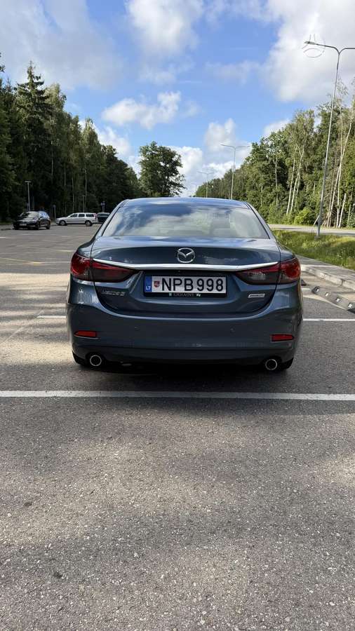 Mazda 6, 2.2 l., Седан