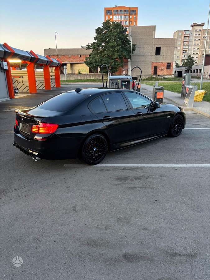BMW 525, 3.0 l., Седан