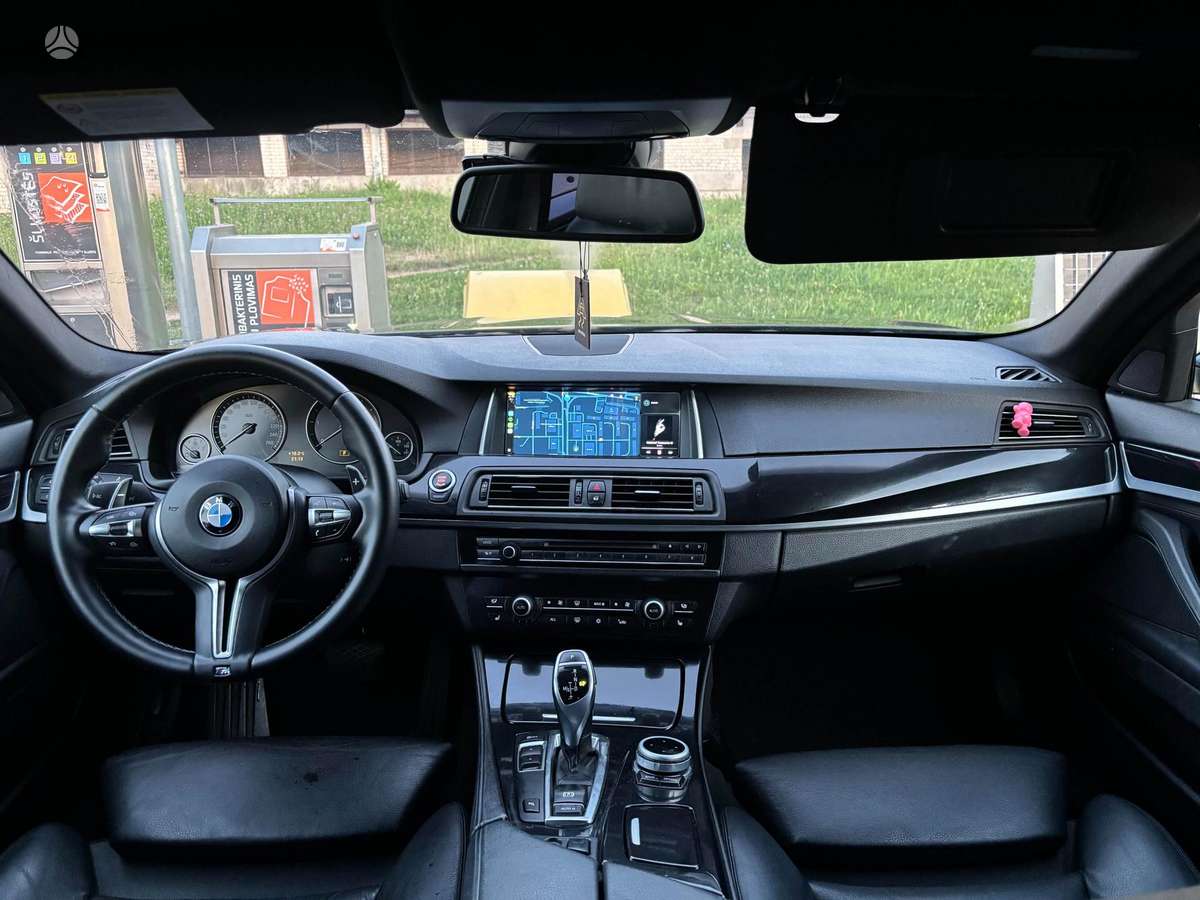 BMW 525, 3.0 l., Седан