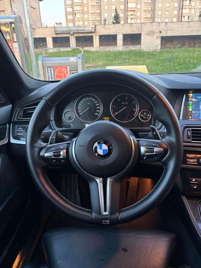 BMW 525, 3.0 l., Седан