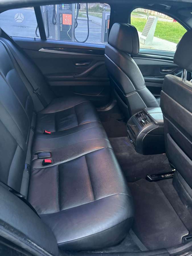 BMW 525, 3.0 l., Седан