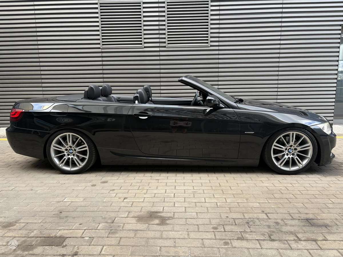 BMW 320, 2.0 l., convertible