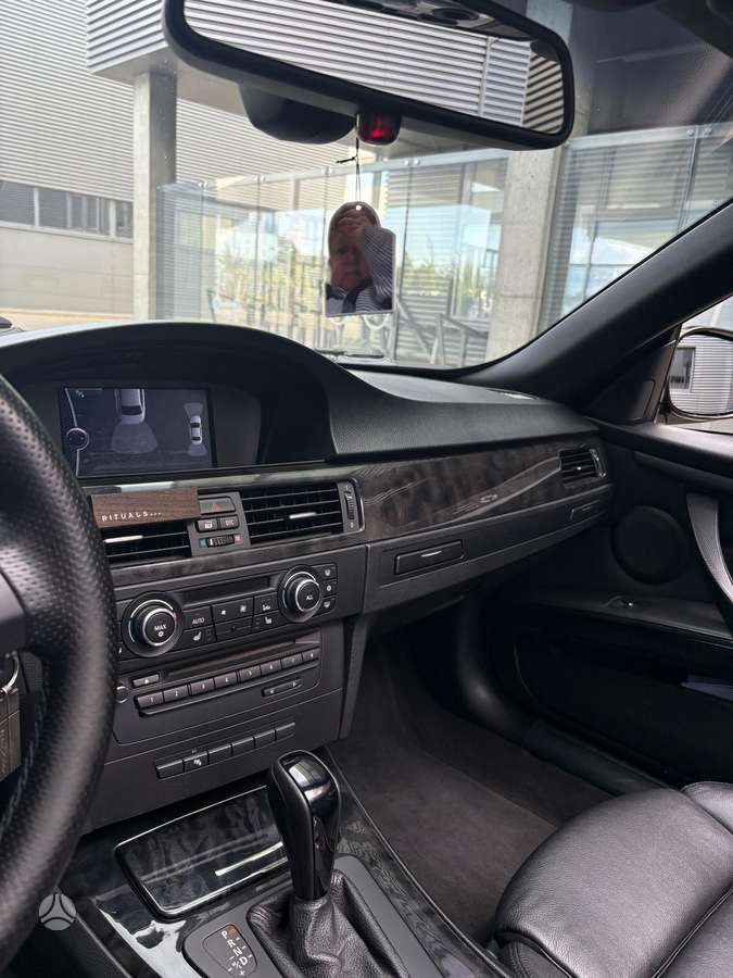 BMW 320, 2.0 l., convertible