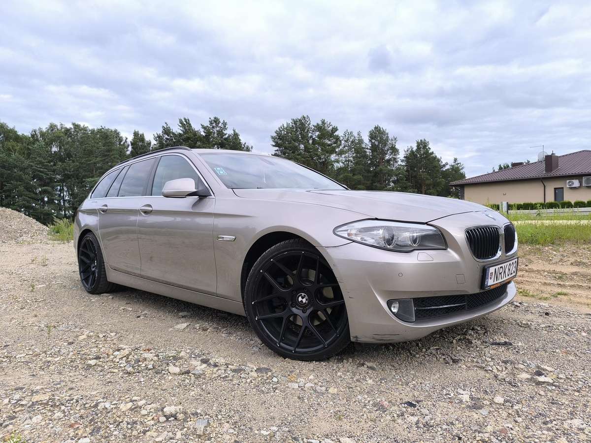 BMW 520, 2.0 l., Универсал