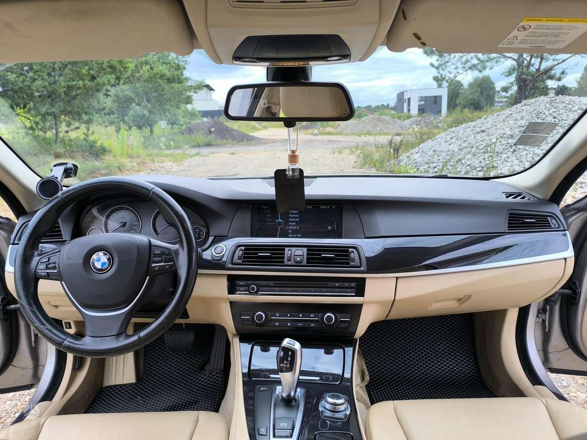 BMW 520, 2.0 l., Универсал