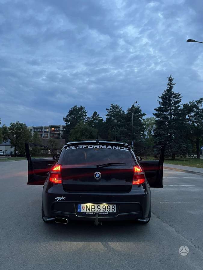 BMW 118, 2.0 l., Хэтчбек