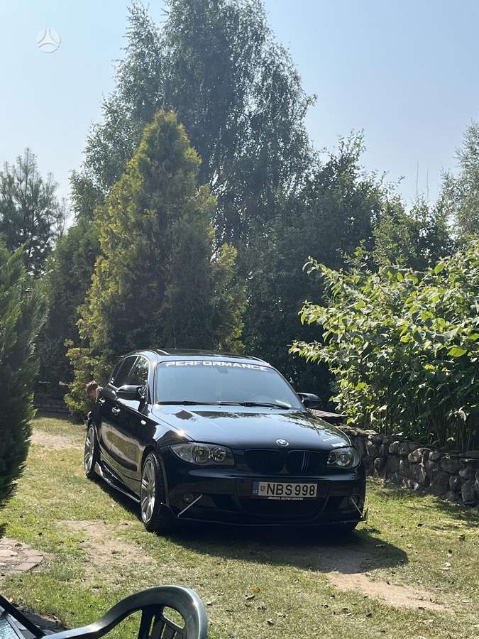 BMW 118, 2.0 l., Хэтчбек