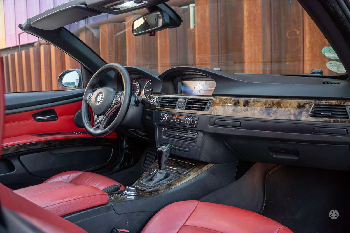BMW 320, 2.0 l., Кабриолет