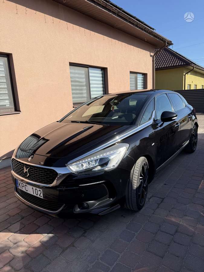 Citroen DS5, 2.0 l., hatchback