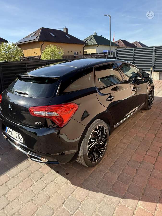 Citroen DS5, 2.0 l., hatchback