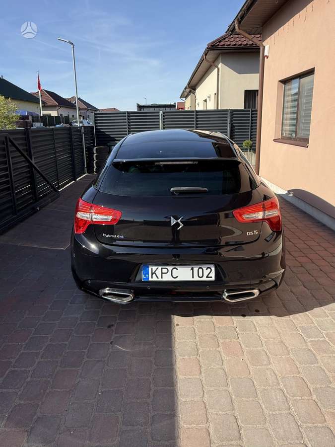 Citroen DS5, 2.0 l., hatchback