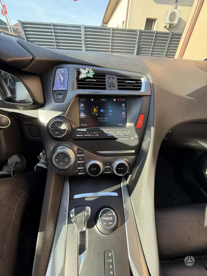 Citroen DS5, 2.0 l., hatchback