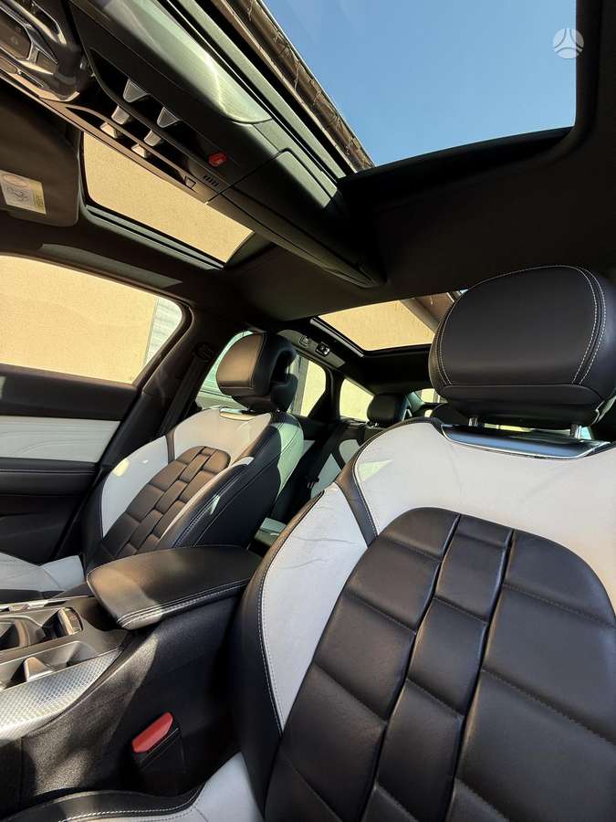 Citroen DS5, 2.0 l., hatchback