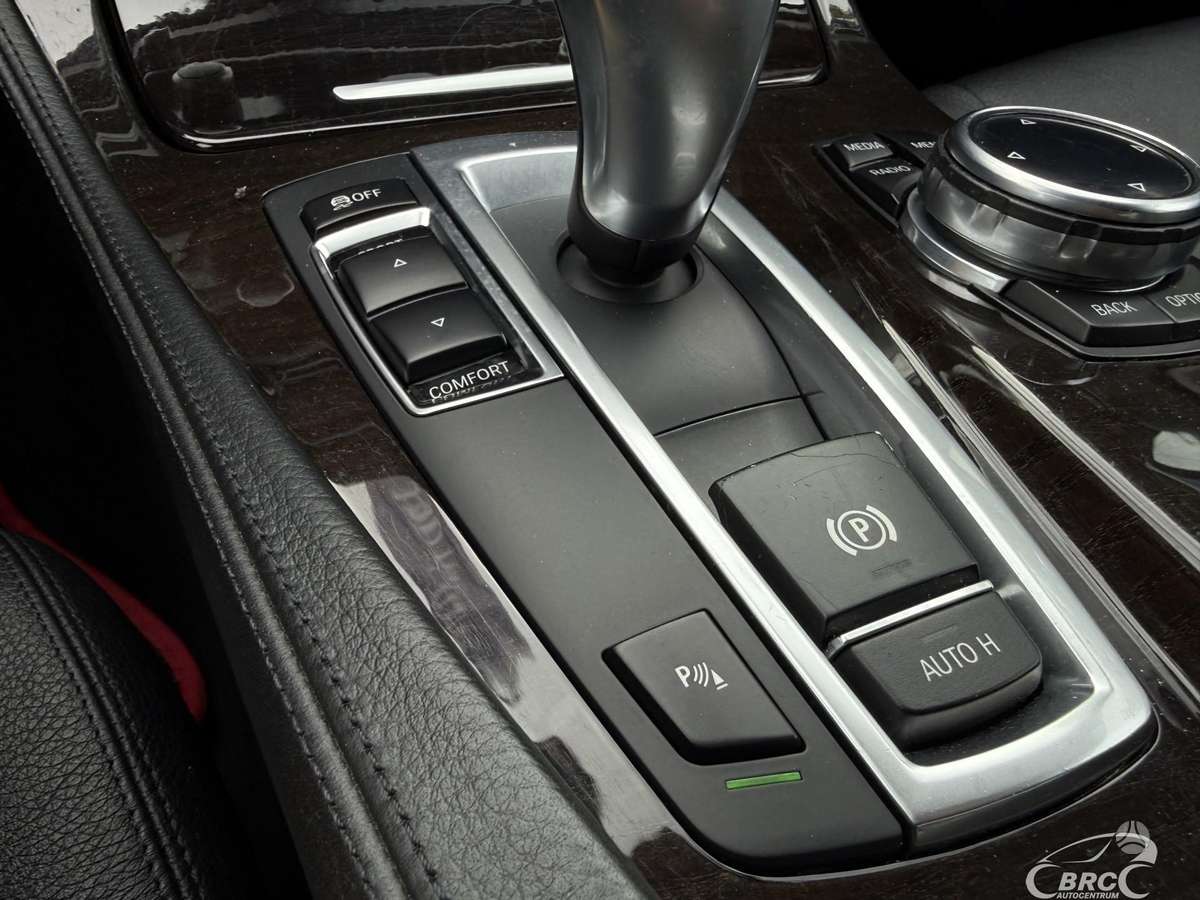BMW 535, 3.0 l., Седан