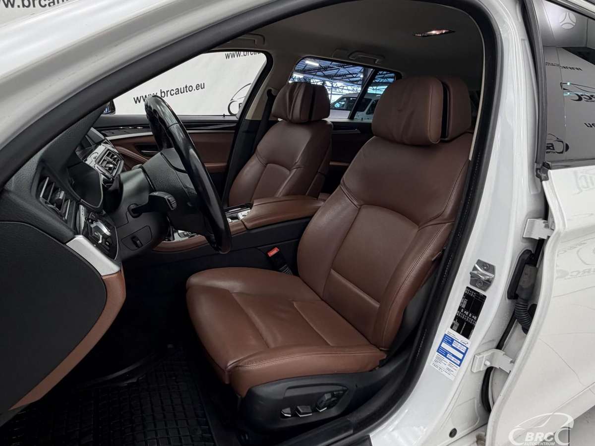BMW 520, 2.0 l., wagon