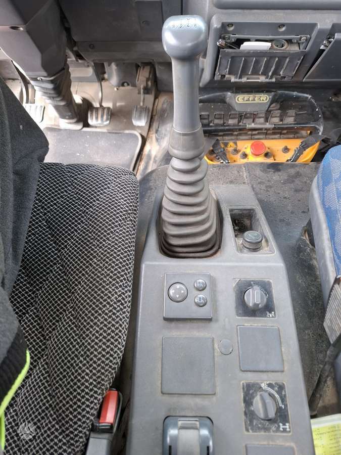 Iveco Euro caro, с краном